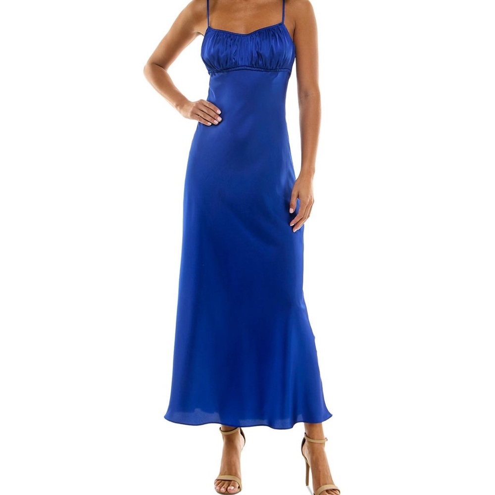 Elegant Blue Maxi Dress